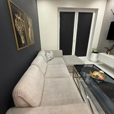 Komfort House Z Tarasem Apartman *